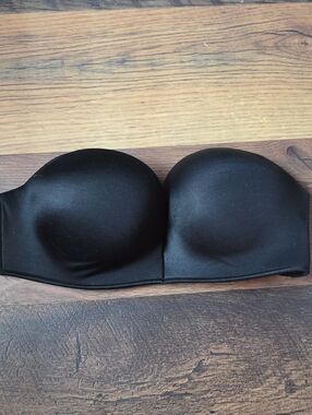 Victoria Secret Bombshell Multi Way Strapless Black  Push-Up Bra NWOT